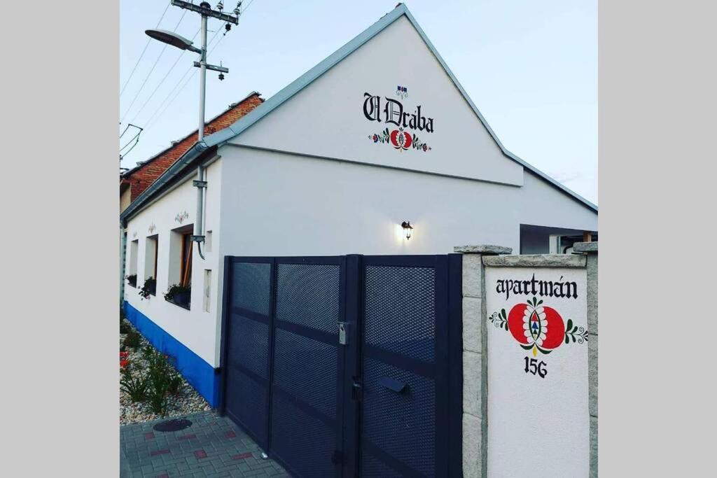 Apartman U Draba: Ubytovani Na Slovacku V Miloticich U Kyjova Milotice Exterior photo